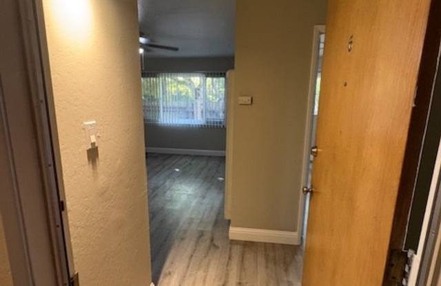 5499 Claremont Avenue photos photos