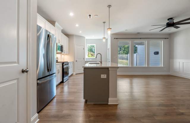 Beautiful Briar Chapel Home with Open Layout & Covered Porch Gallery 3