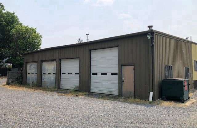 491 & 497 LINCOLN Way W Gallery 2