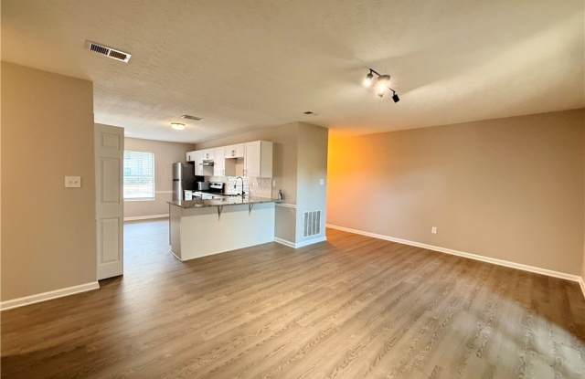 4083 Professional Drive Gallery 3