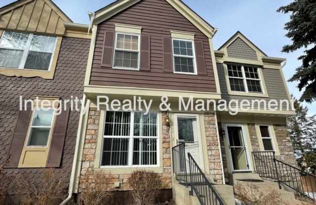 3 Bed/3.5 Bath Townhome, 1996 sq ft, 2626 E Nichols Circle photos photos