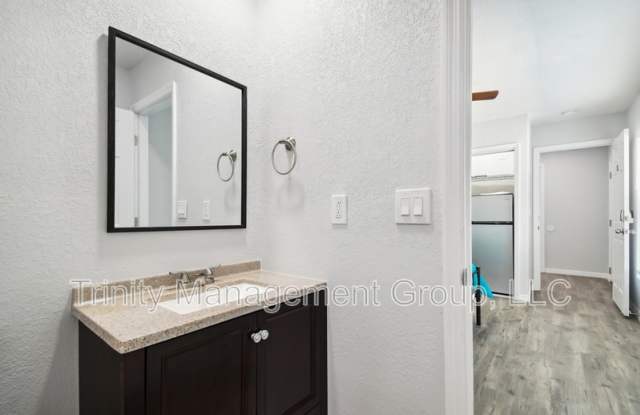 1051 Dogwood Drive - Room 2 photos photos