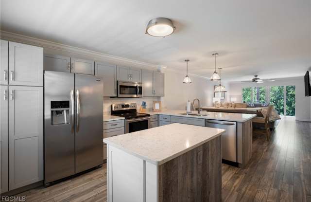 3021 Sandpiper Bay Circle Gallery 4