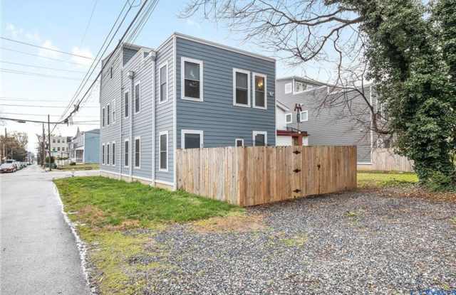Move in Ready from 11/15/2026 3 BEDROOMS WITH 3 FULL BATHROOMS, ROOF TOP TERRACE, PLENTY OF PARKING Gallery 4