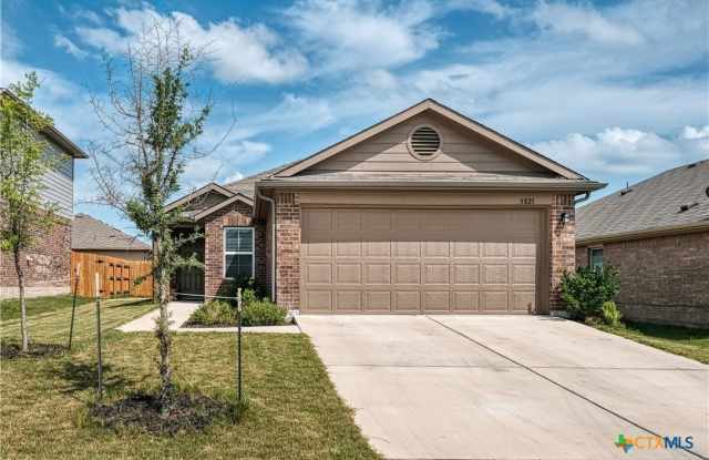 5821 Roderick Drive photos photos