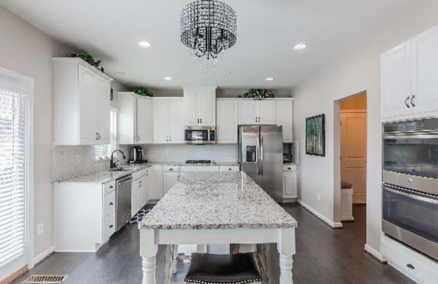 17129 Sea Skiff Way Gallery 3