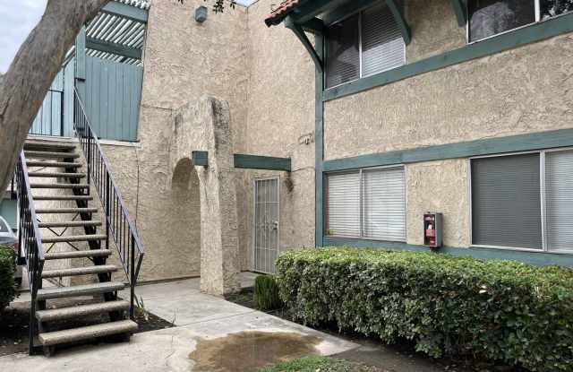 Spacious 2 bedroom, 1.5 bath townhouse for rent near UCR - 1323 Wheaton Way, Riverside, CA 92507