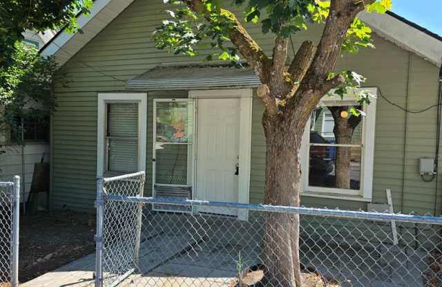 2 bedroom 1 bath house located in Kellogg, Idaho. photos photos