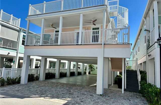 397 NE Cabana Way Gallery 1