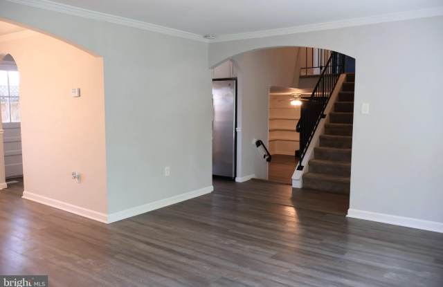 5218 CAROLINE Circle Gallery 4