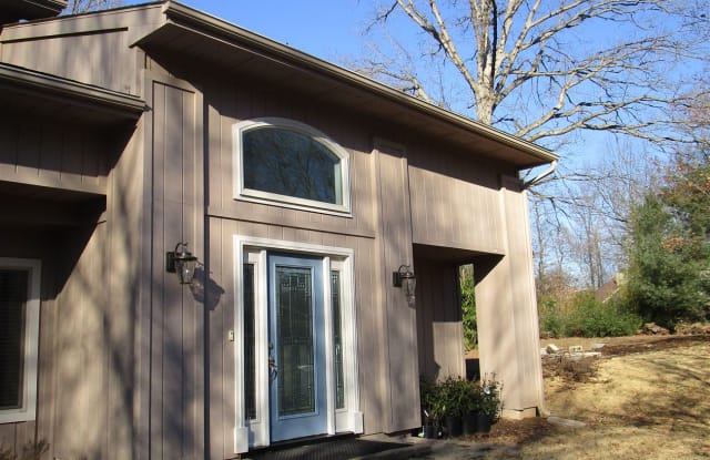 11601 Maddox Ct - 11601 Maddox Court, North Potomac, MD 20878