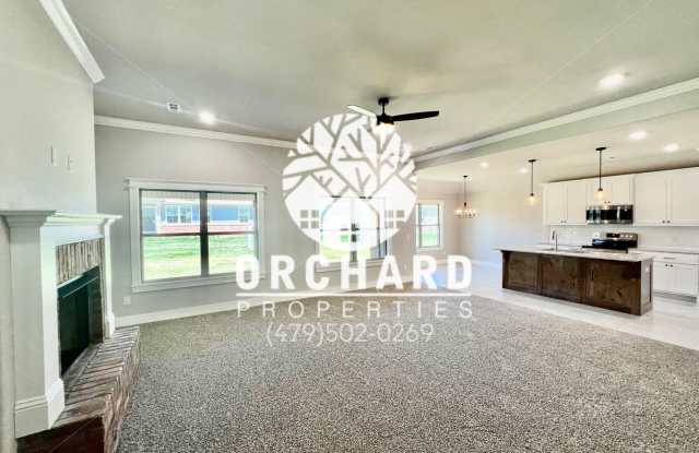 Single-Family Home- Spacious Hickorywood Plan | Short & Long-Term Options Available- Contact us for Details! Gallery 4