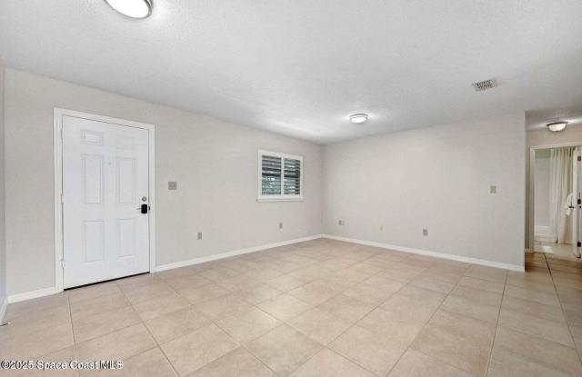 1600 Woodland Drive Gallery 2