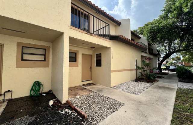 10605 Royal Palm Blvd photos photos