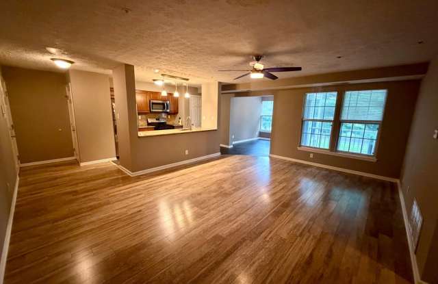 7 KENWOOD Drive Gallery 3