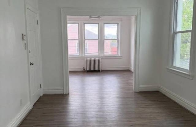 24 CATOR AVE Gallery 2