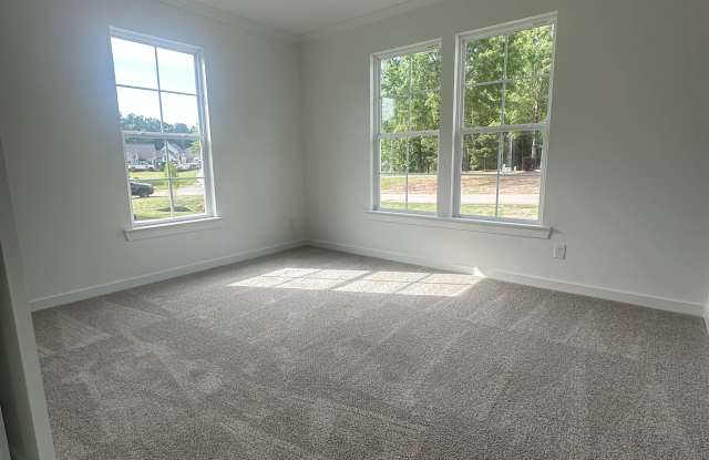 1481 Lake Dr Gallery 2