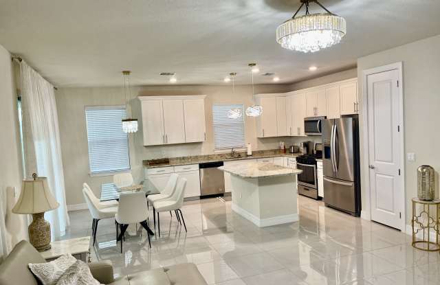 2384 Primrose Place photos photos