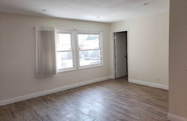9463 El Valle Avenue Gallery 2