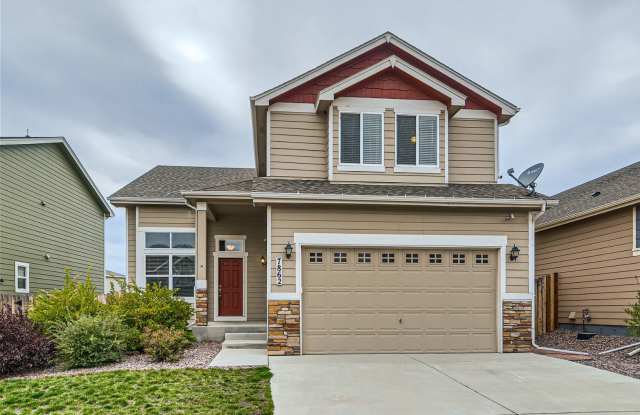 Evolve Real Estate: Immaculate 4 bedroom + Loft + Finished Basement In Forrest Meadows Available Nov 1 photos photos