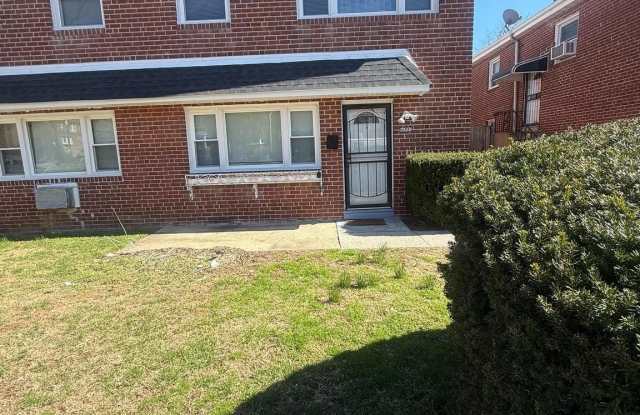 1334 E UPSAL Street unit: 1 photos photos