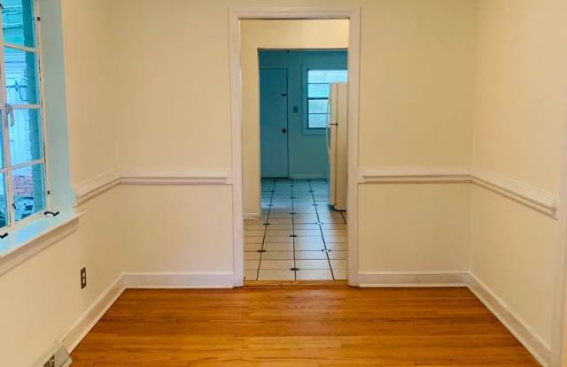 1312 Duplin Road Gallery 3