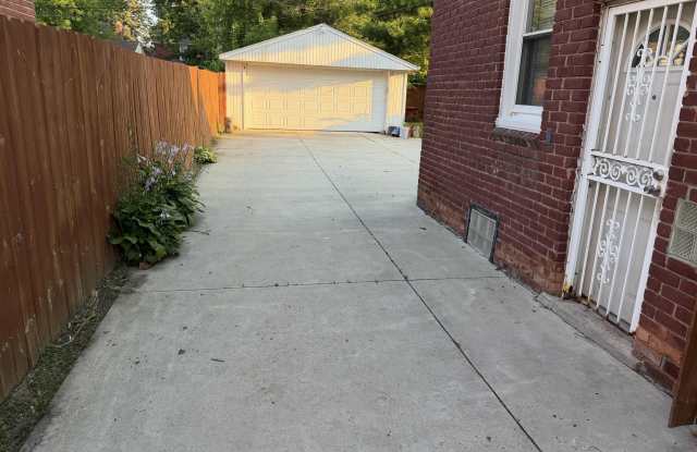 15292 Spring Garden Street Gallery 2
