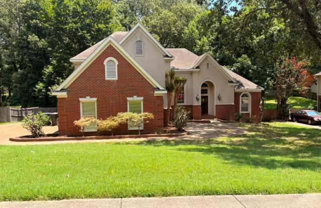 One Of Kind Home In Woodchase Subdivision! Over 3400 Sq Ft! Must have owner's approval on pets, fees will apply. photos photos