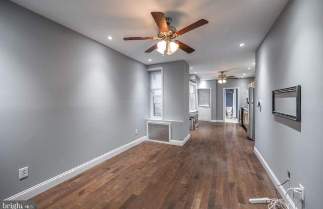 2635 E SOMERSET Street Gallery 1