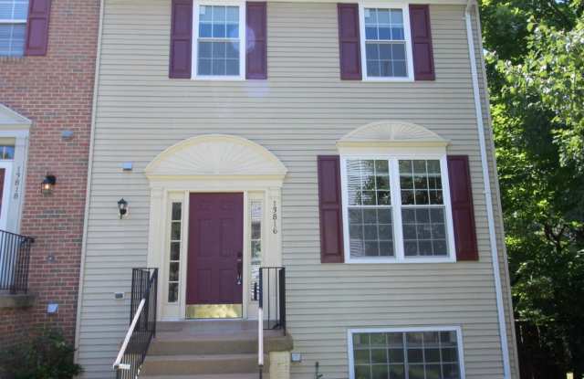 13816 ASHINGTON COURT - 13816 Ashington Court, Centreville, VA 20120