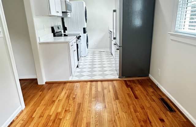 2207 Charlotte St photos photos