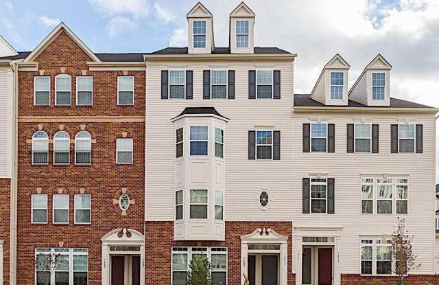 7411 BRUNSON CIRCLE - 7411 Brunson Circle, Gainesville, VA 20155