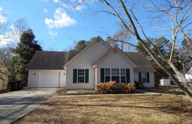 Adorable!! Centrally located on quiet Cul-de-Sac photos photos