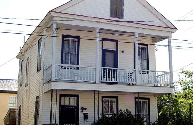 Nice 1 bedroom, 1 bath rental on Coming Street. Available now... photos photos