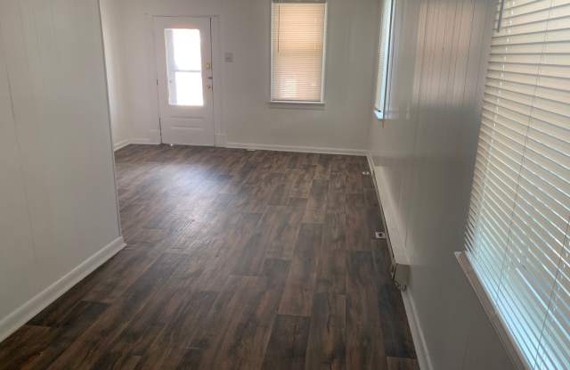 1st Floor Apartment in East Prospect Borough-Eastern SD Gallery 3