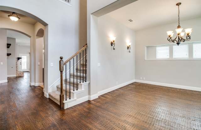 4619 Amesbury Gallery 3