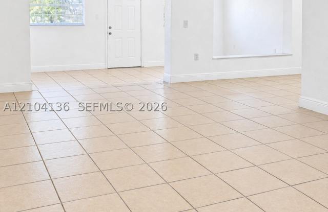3019 NW 204th Ter Gallery 2