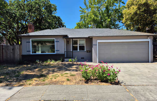 3 Bedroom Home Near Montgomery Village photos photos