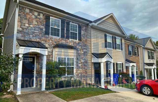 Beautiful two-bedroom townhome! Gallery 1
