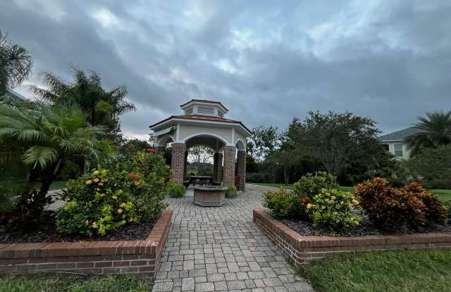 169 SUNSET Circle N Gallery 4