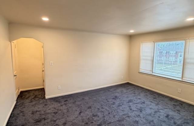 9384 Rutherford Street - 3 Gallery 4