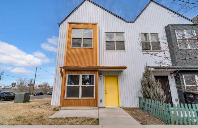 Townhome 3Bed 2Bath - Long Realty and Property Reality photos photos Townhome 3Bed 2Bath - Long Realty and Property Reality photos photos