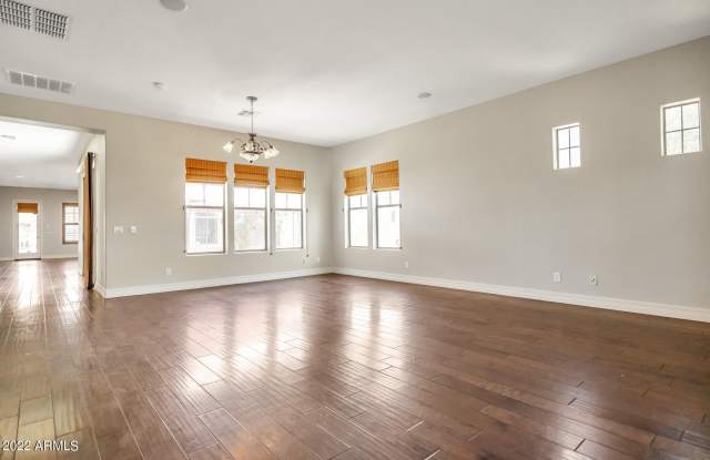 13669 N 151ST Drive Gallery 3