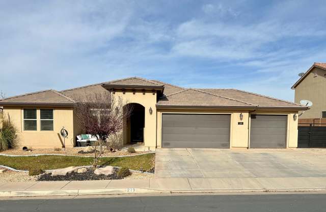 Short term lease! Beautiful Furnished St. George Home!! photos photos