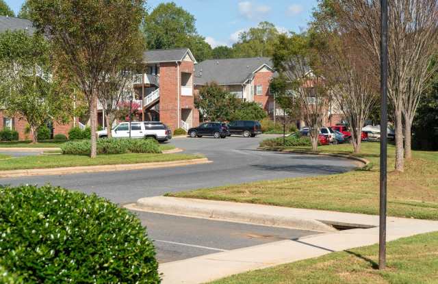 Hey Asheboro....1 Bedroom 1 Bath $1099/mo - $0-Deposit $0-Application Gallery 4