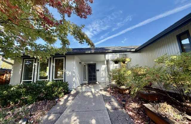 2375 Temple Drive Gallery 2
