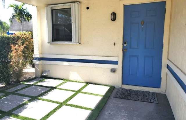 5201 SW 31st Ave photos photos