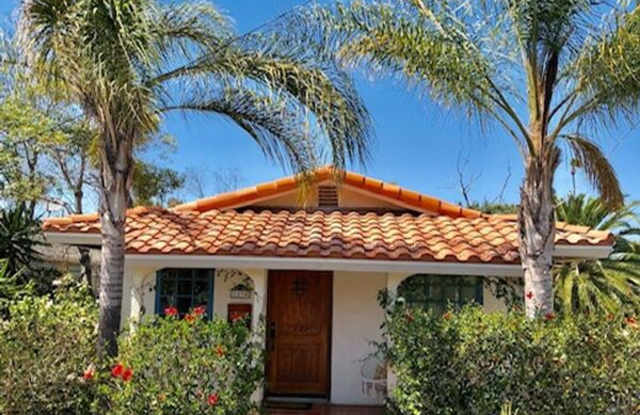 1036 Lincoln Ave - 1036 Lincoln Avenue, San Diego, CA 92103
