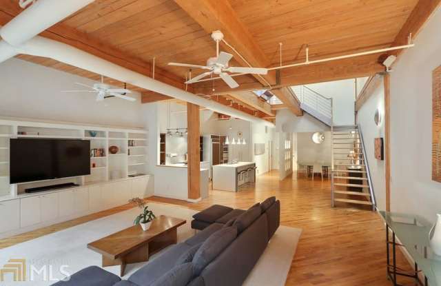 200 Walker St # C Gallery 4