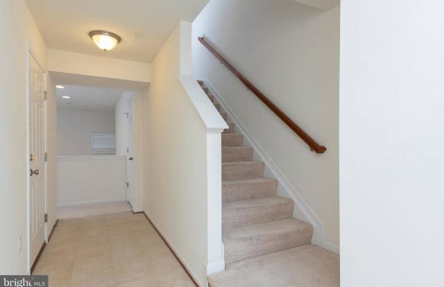 6797 GREEN MILL WAY Gallery 3